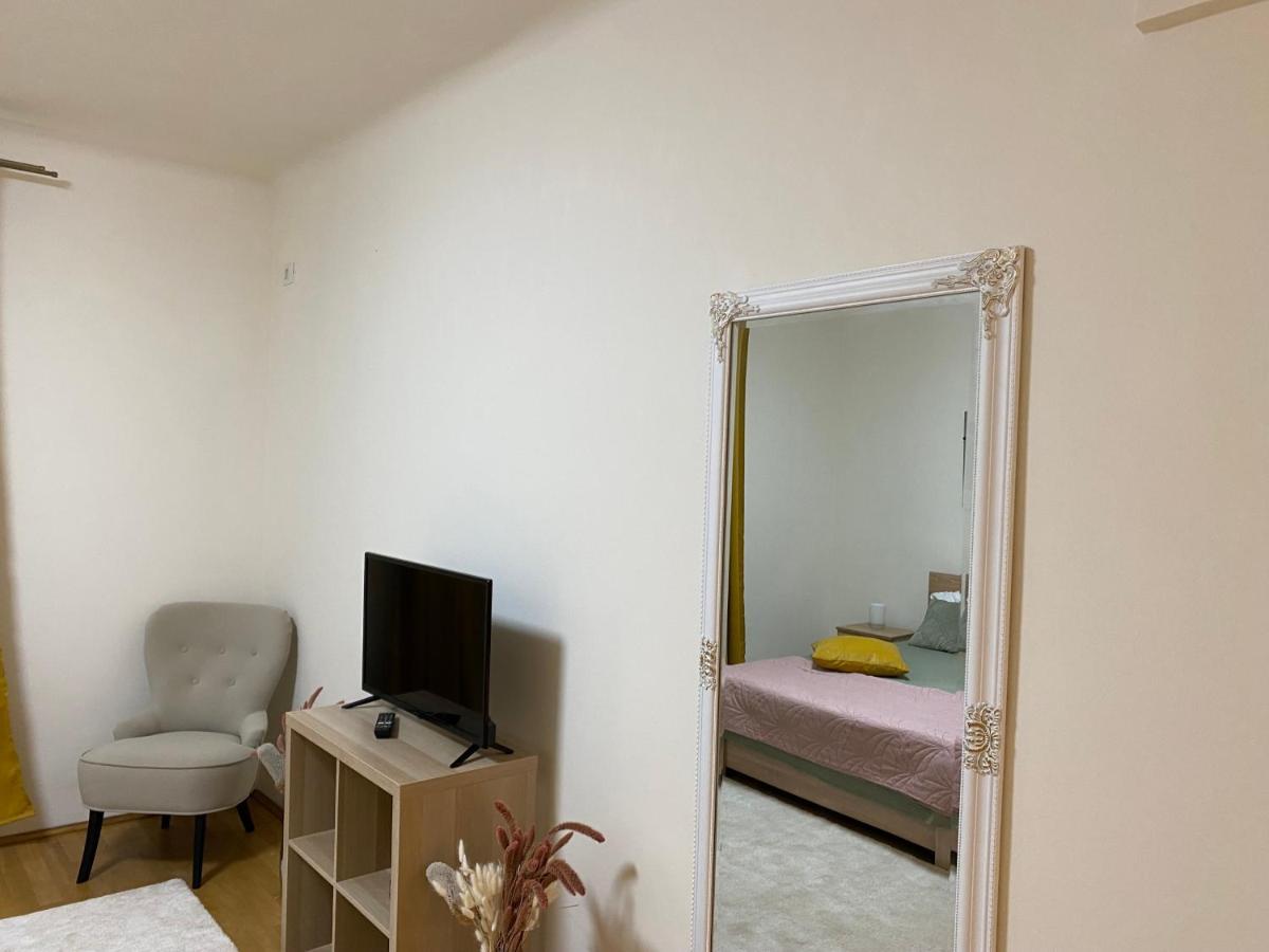 Downtown Apartment Boutique Green Garden Unirii Boekarest Buitenkant foto