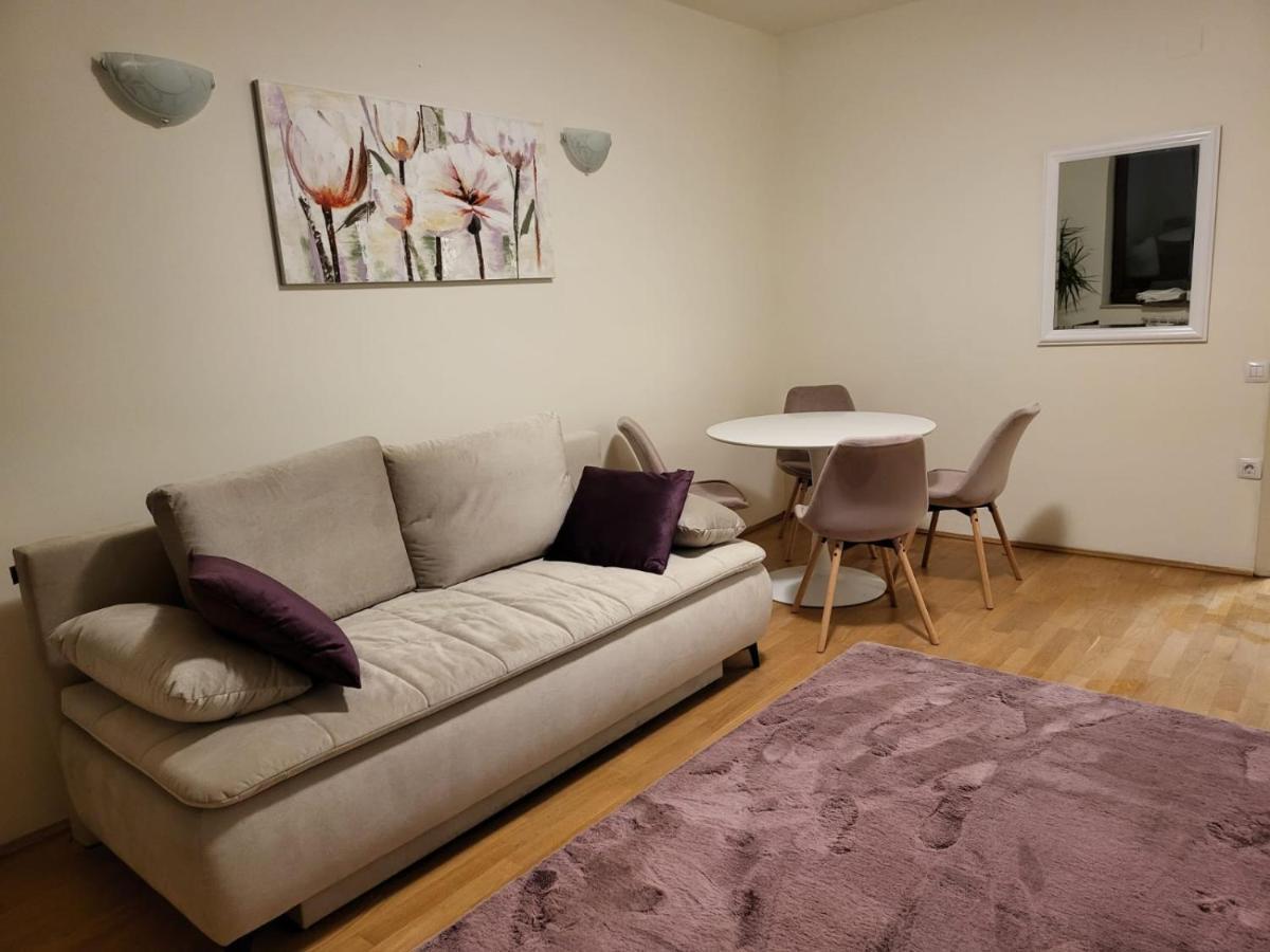 Downtown Apartment Boutique Green Garden Unirii Boekarest Buitenkant foto